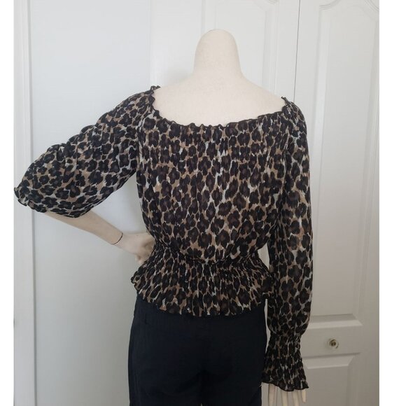 Ruffle Retro Style Blouse animal print puff sleeve top off shoulder medium - Picture 5 of 9